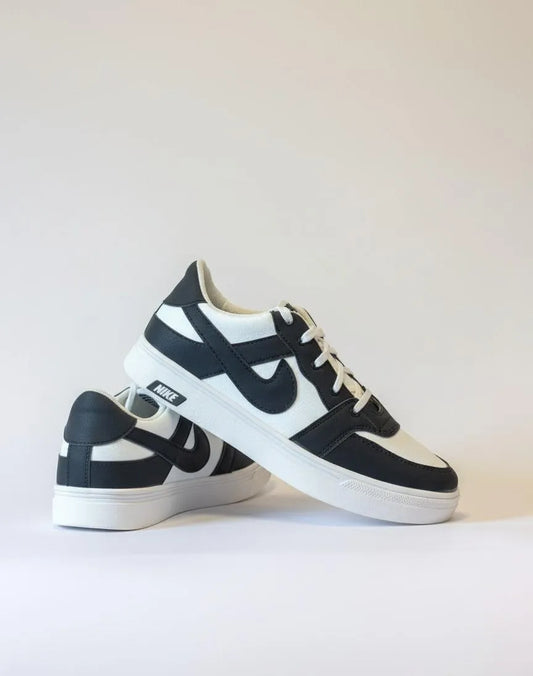 Retro Low-Top Streetwear Sneakers