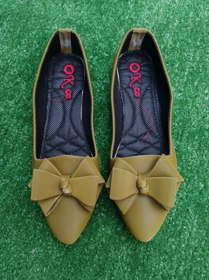 The Heritage Muse Leather Bow Ballet Pumps