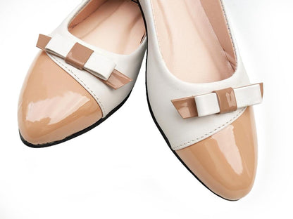 Artisan Grace Polished Leather Buckle Pumps