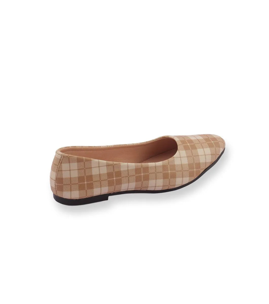 Structured Elegance Plaid Fabric Pumps