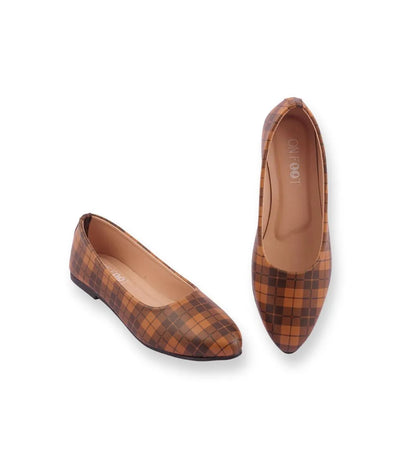 Structured Elegance Plaid Fabric Pumps