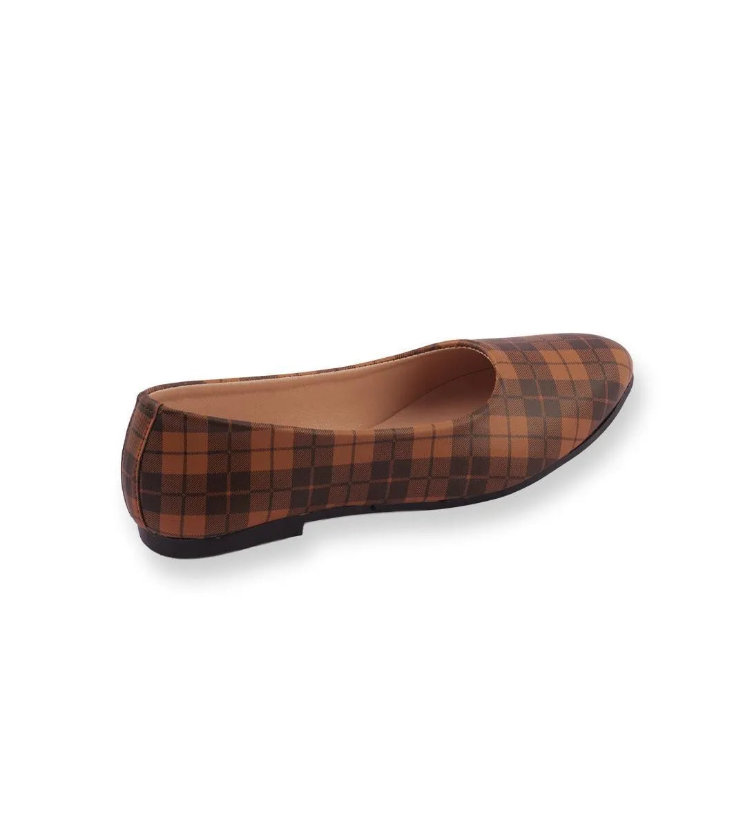Structured Elegance Plaid Fabric Pumps