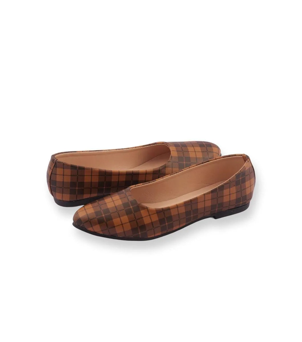 Structured Elegance Plaid Fabric Pumps