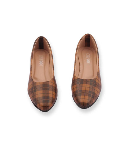 Structured Elegance Plaid Fabric Pumps
