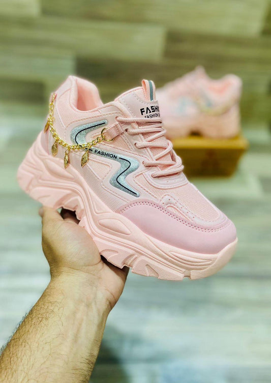 Stylish Women’s Chunky Casual Sneakers – Chain Accent